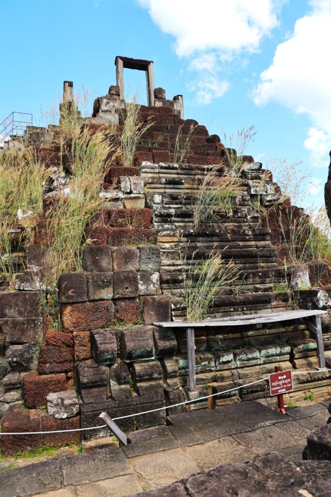 szczyt świątyni Baphuonu - jak byście się zastanawiali co jest na górze oprócz widoku.