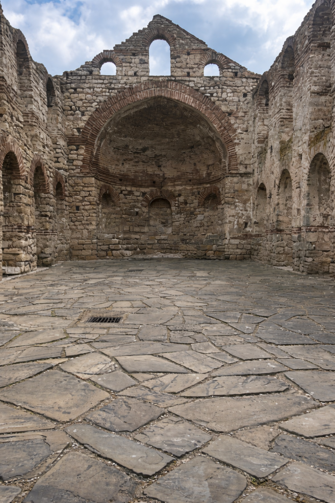 Ruiny cerkwi św. Zofii są jednym z powodów, dla których Nesebyr trafił na listę UNESCO