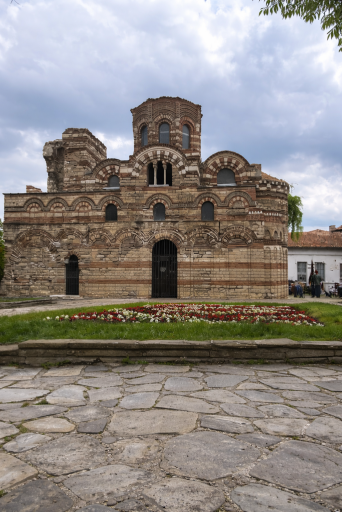 Cerkiew Chrystusa Pantokratora w Starym Nesebyrze — jeden z najlepiej zachowanych przykładów średniowiecznej architektury bizantyjskiej.
